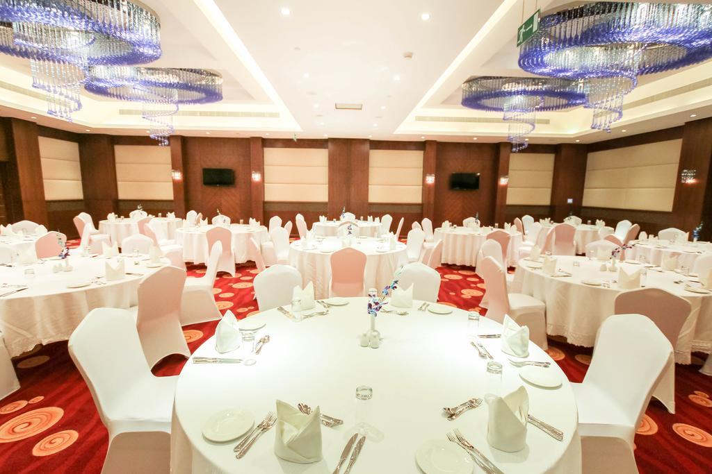 Danat Capital Hotel Abu Dabi Exterior foto